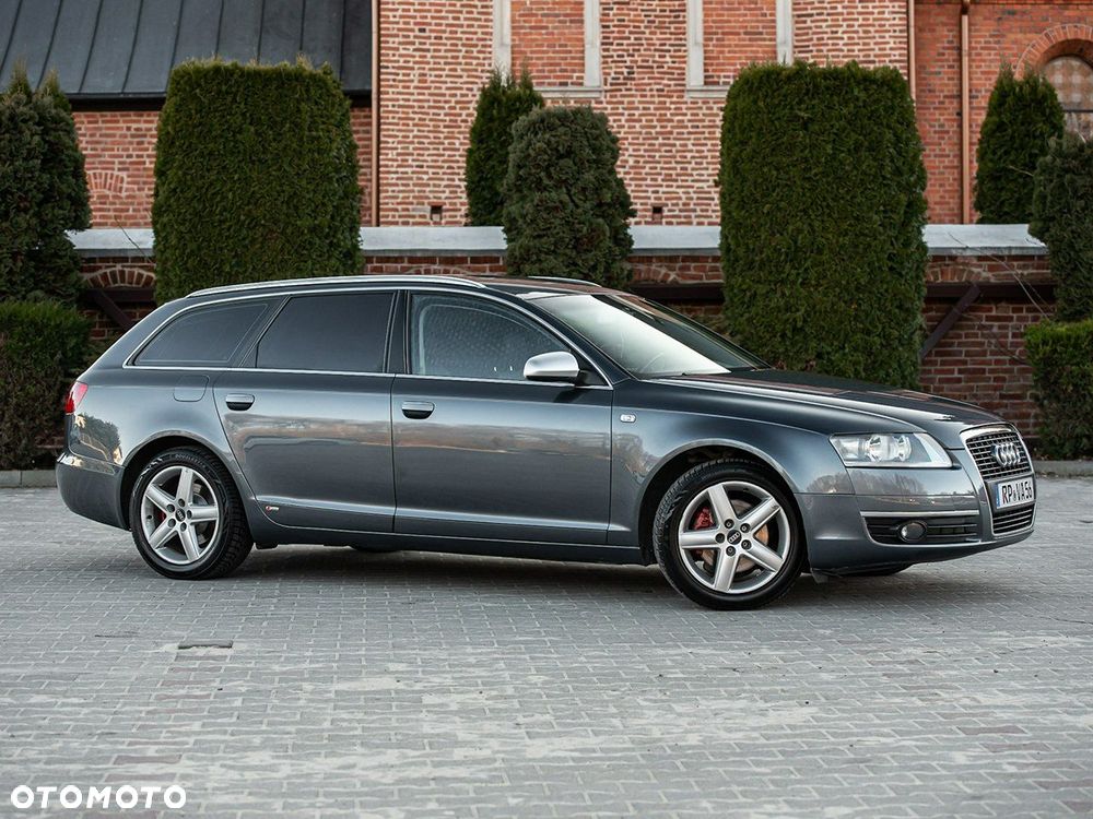 Audi A6 Avant 2.4 - 18