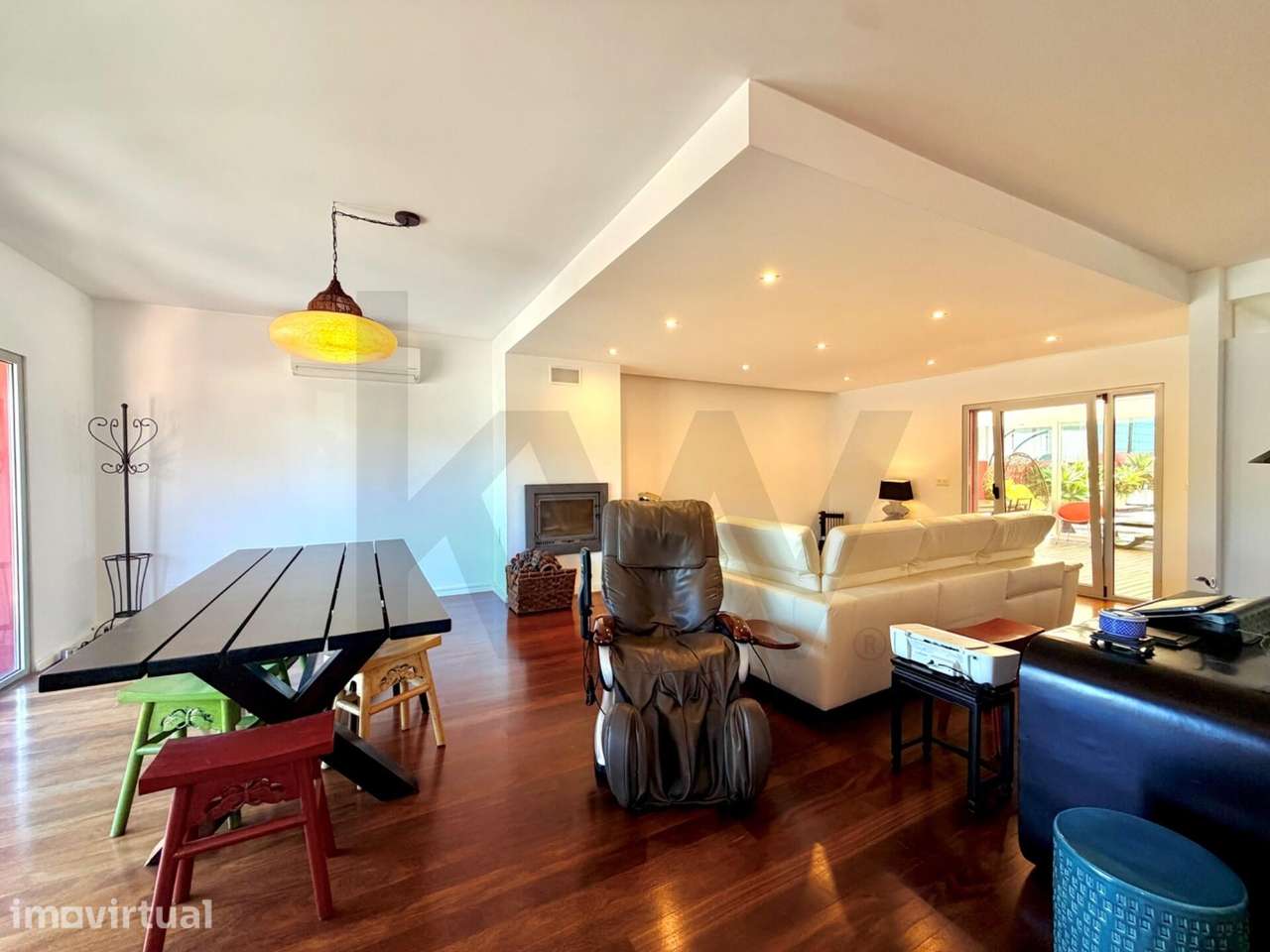 Moradia T3+2 com Piscina para venda - um Oásis de Luxo e Modernidade e - Grande imagem: 2/38