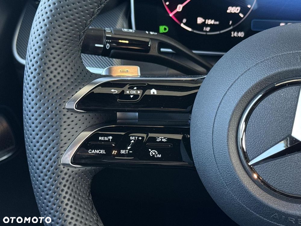 Mercedes-Benz GLC - 25