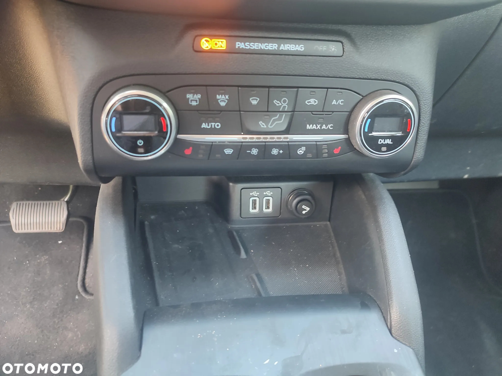 Ford Kuga - 14