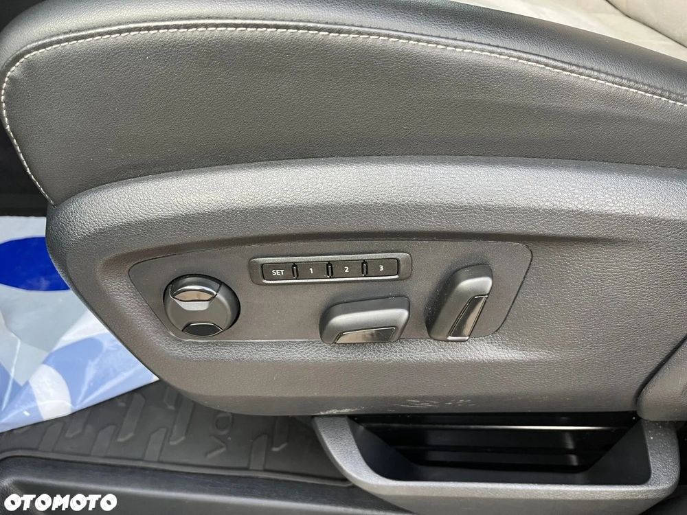 Volkswagen Multivan 2.0 TDI L1 Highline DSG - 5