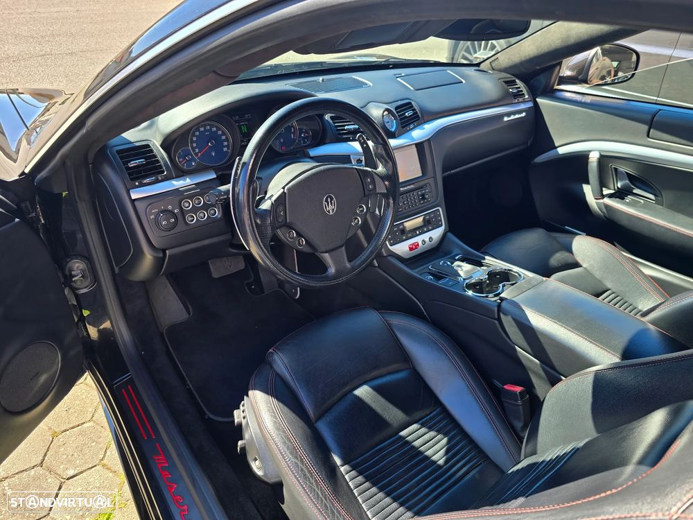 Maserati Granturismo S Auto - 12