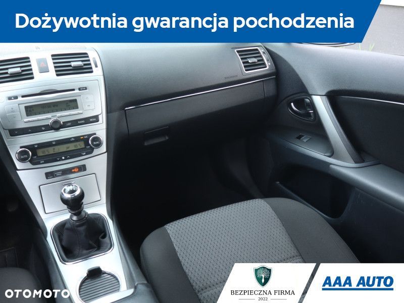 Toyota Avensis - 10