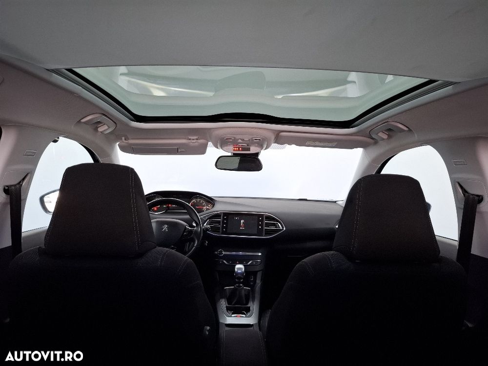 Peugeot 308 1.2 L PureTech Turbo Allure - 11
