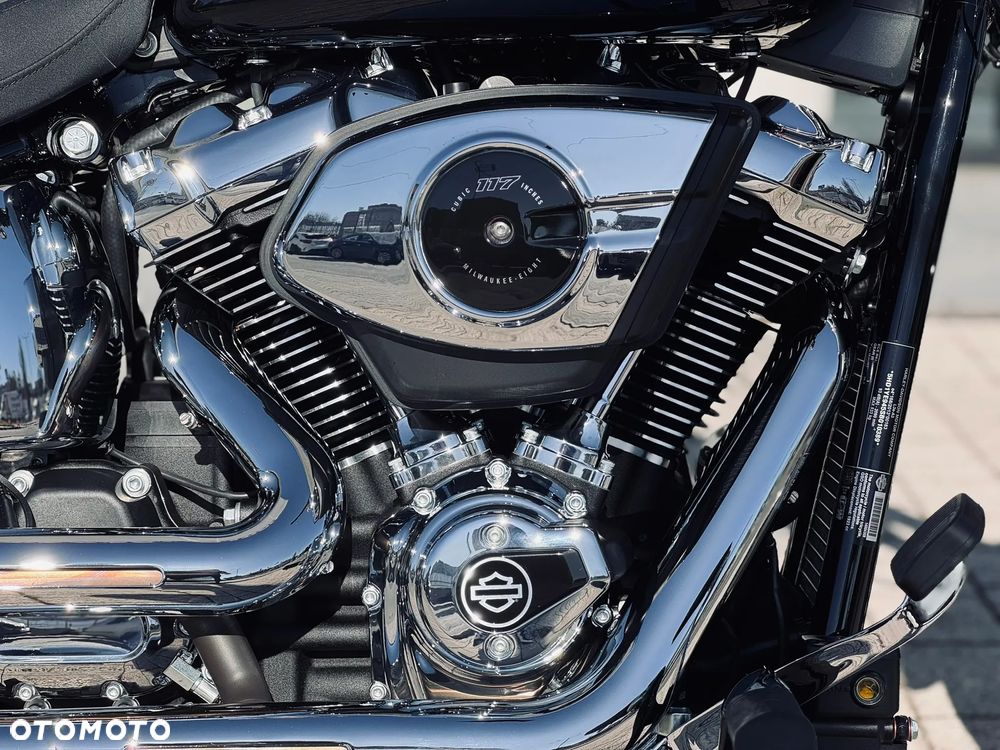 Harley-Davidson Softail Breakout - 8