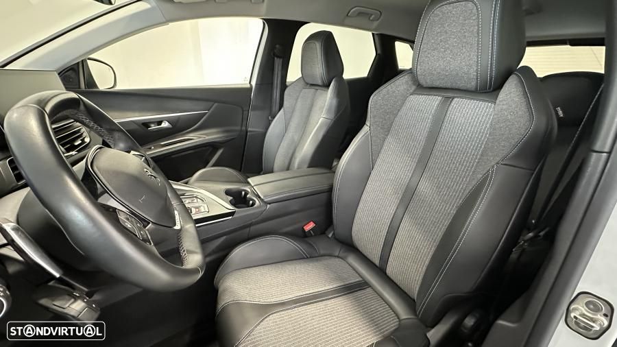 Peugeot 3008 1.6 Hybrid Allure e-EAT8 - 22