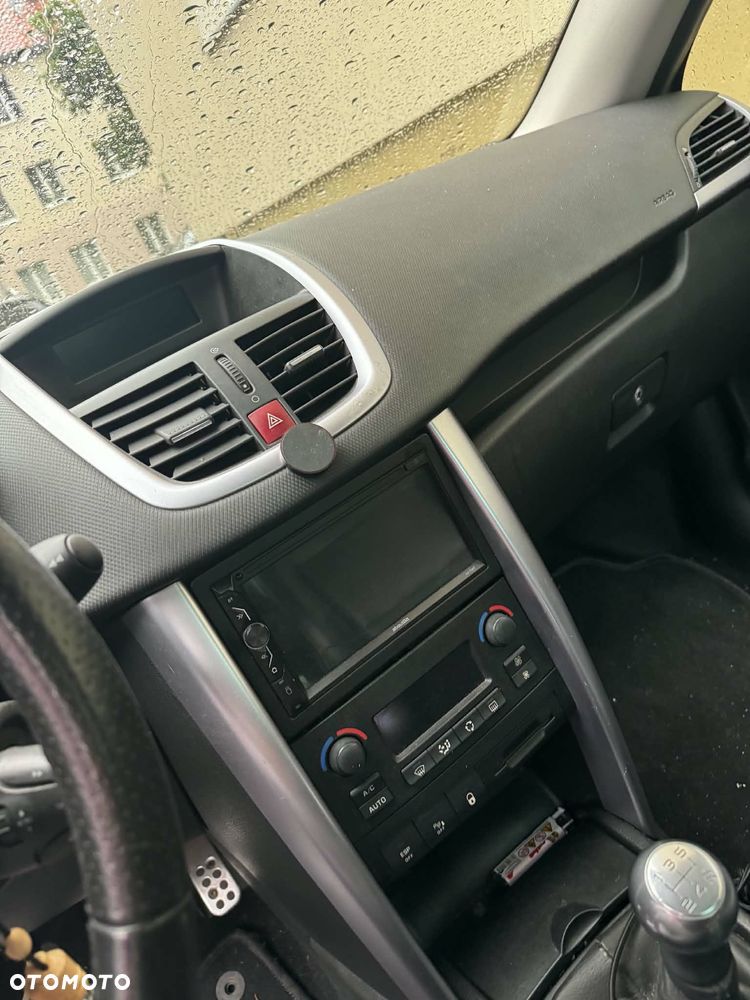 Peugeot 207 1.6 THP Platinum - 7