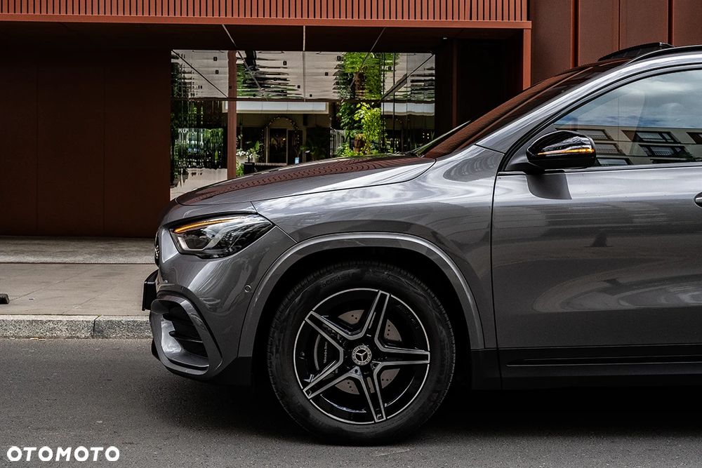 Mercedes-Benz GLA 200 mHEV AMG Line 7G-DCT - 33