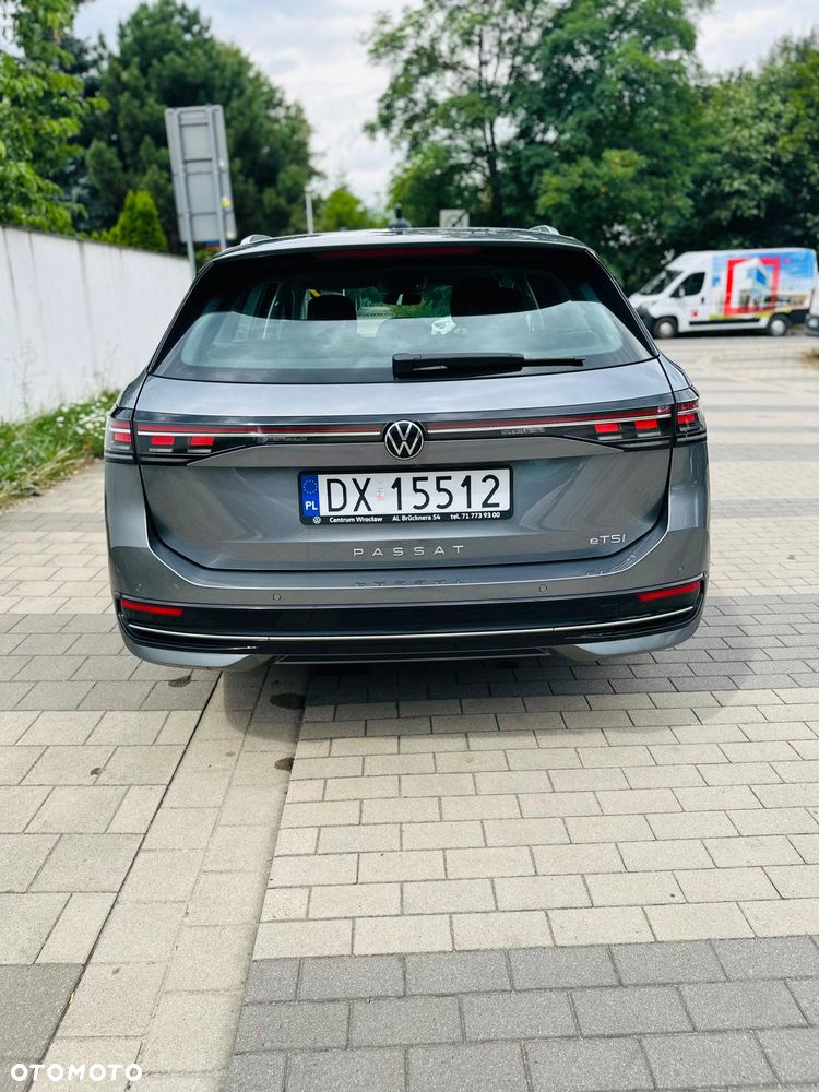 Volkswagen Passat - 5