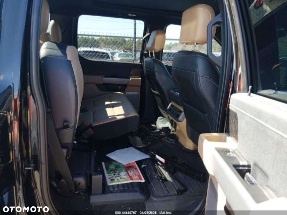 Ford F150 - 8