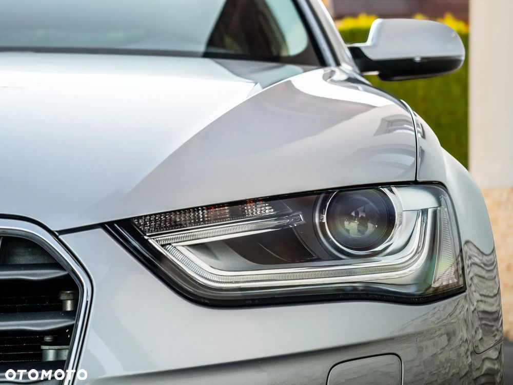Audi A4 Limousine - 32