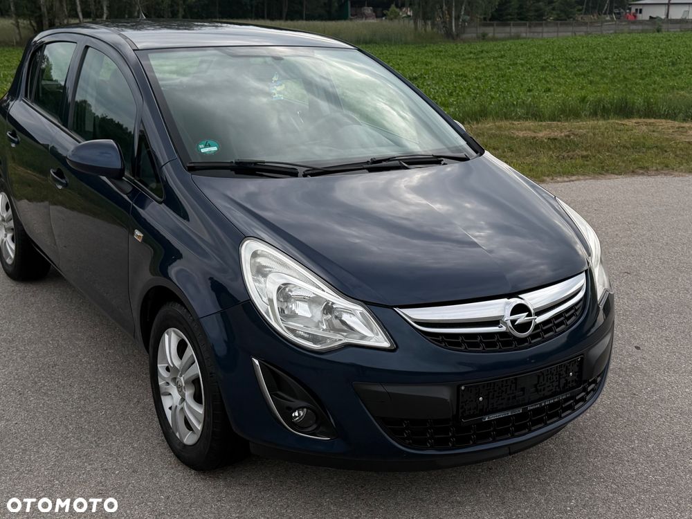 Opel Corsa 1.2 16V Cosmo - 8