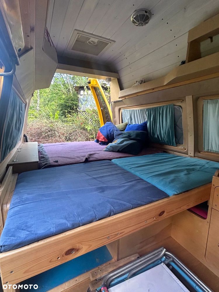 Volkswagen Transporter - 23