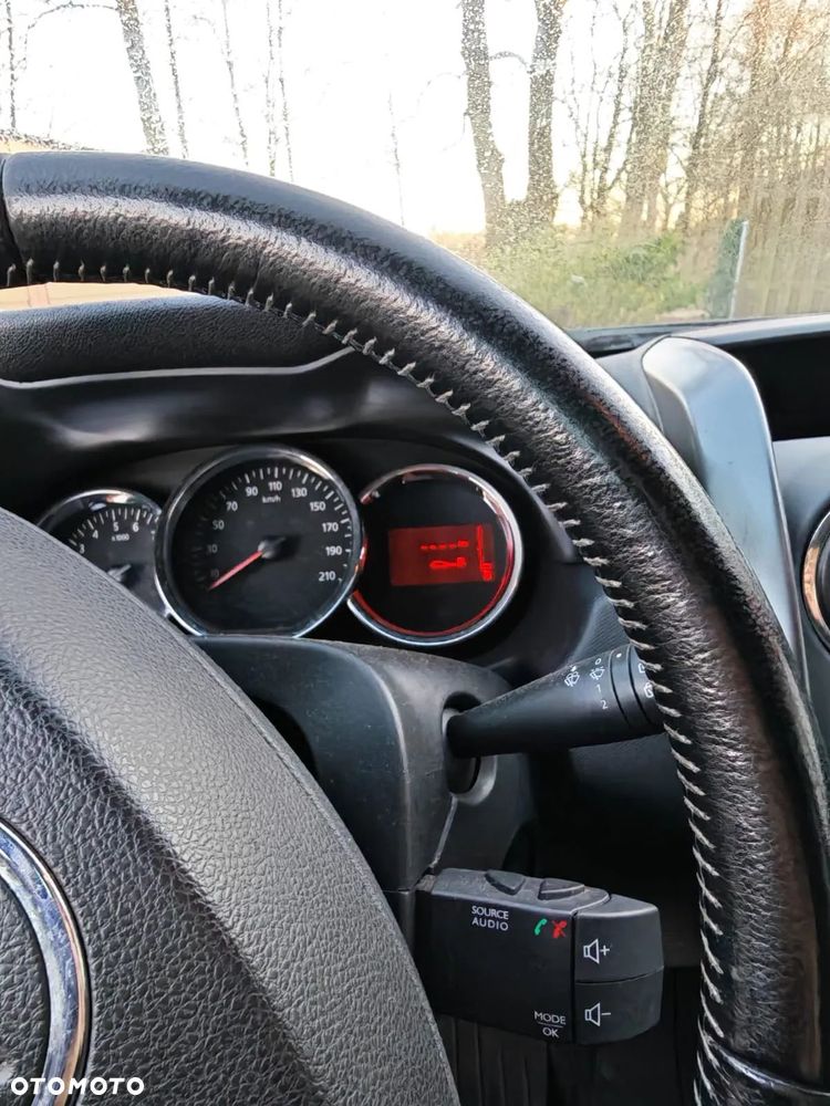 Dacia Duster 1.2 TCe Laureate - 9