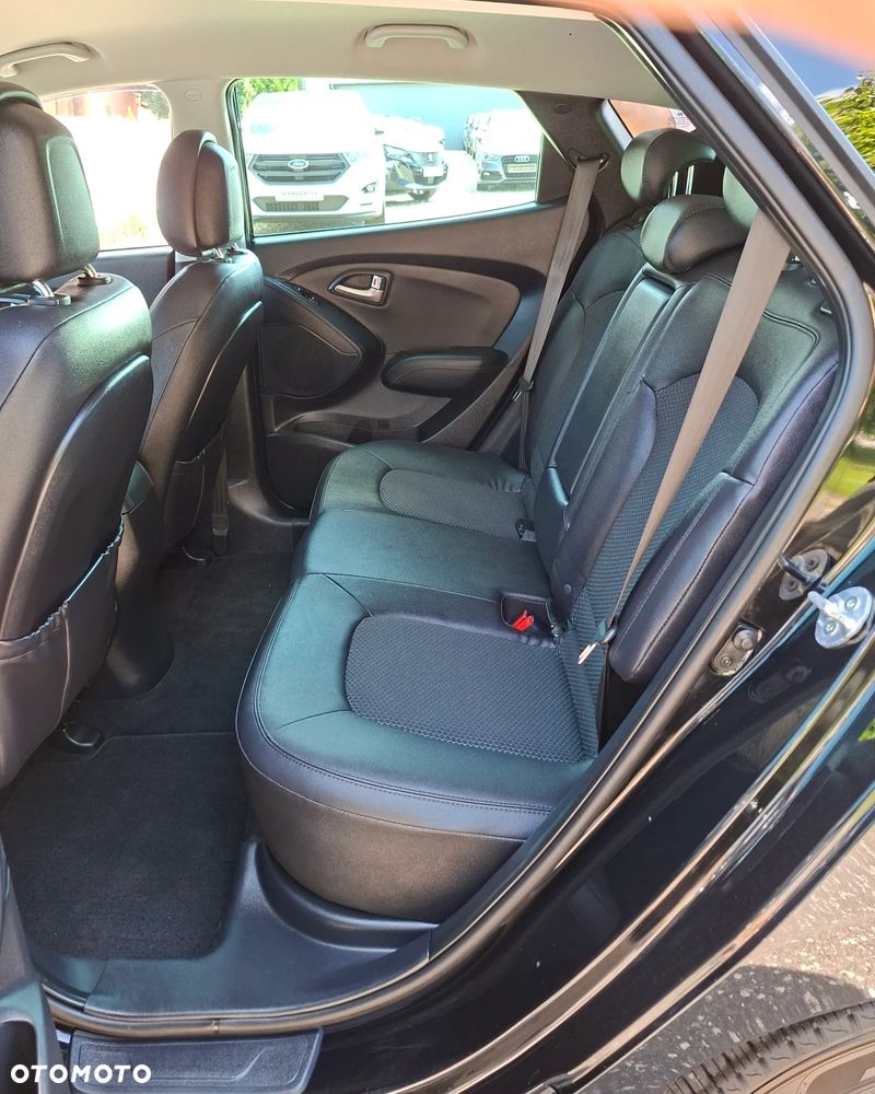 Hyundai ix35 1.6 2WD Fifa World Cup Edition - 10