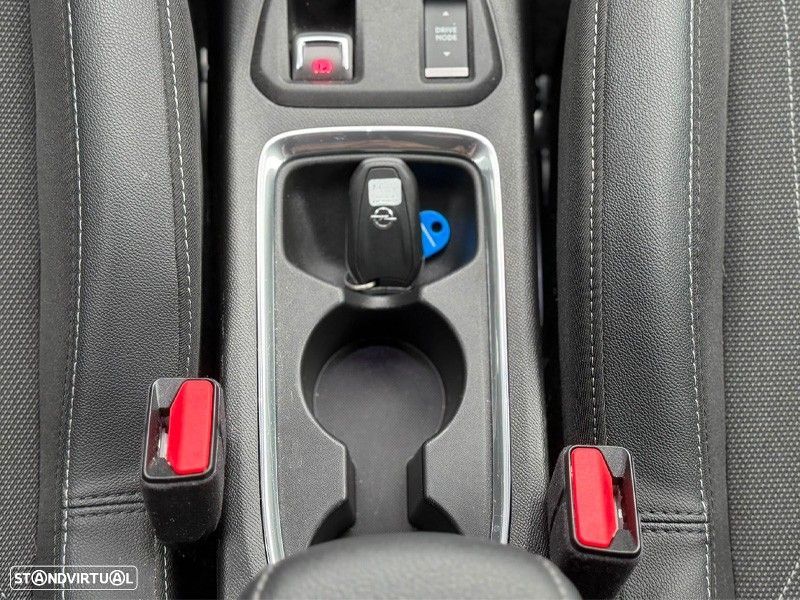 Opel Corsa-e 50 kWh GS — fotografia 24