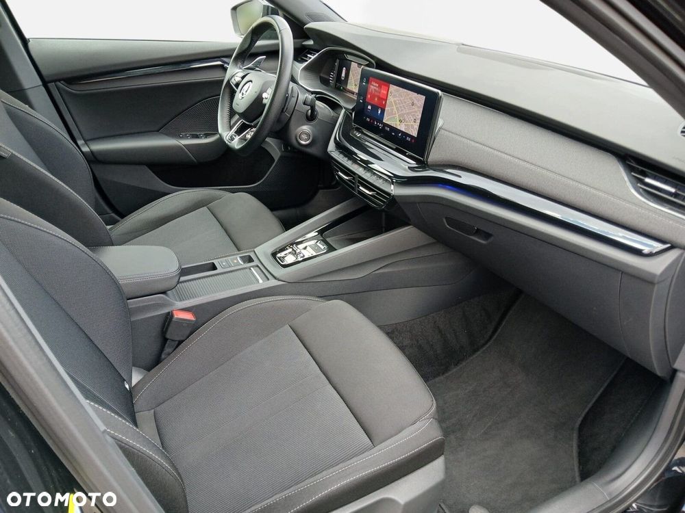 Skoda Octavia 2.0 TDI Sportline DSG - 16