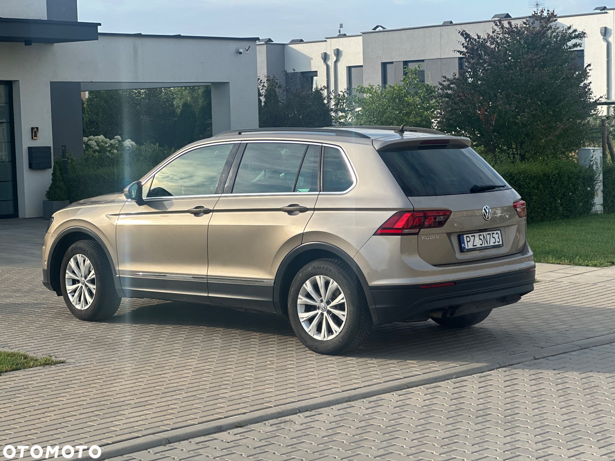 Volkswagen Tiguan - 3