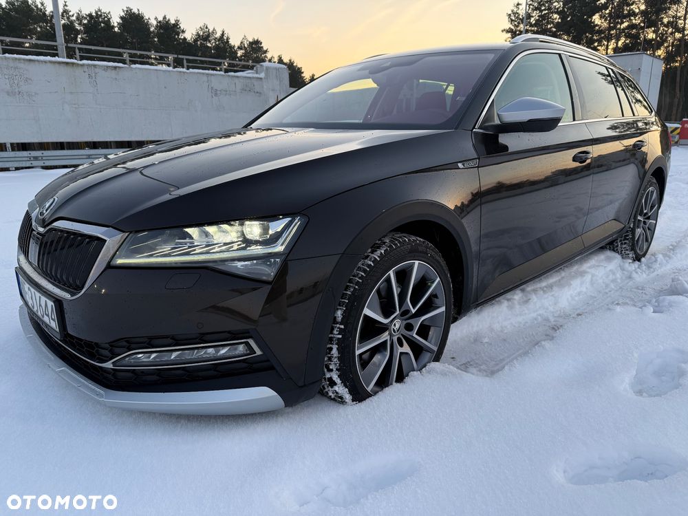 Skoda Superb 2.0 TDI SCR 4x4 Scout DSG - 1