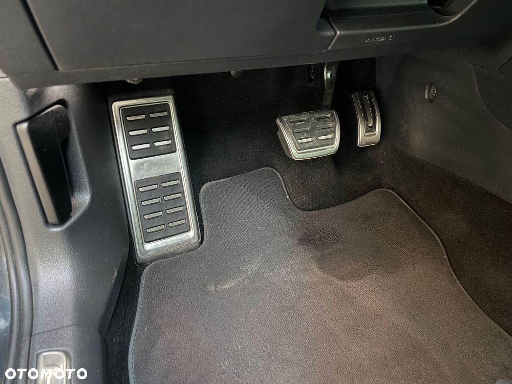 Volkswagen Golf 2.0 TDI BMT GTD DSG - 30