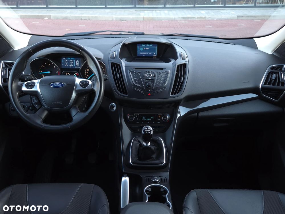 Ford Kuga 2.0 TDCi 4x2 Titanium - 28