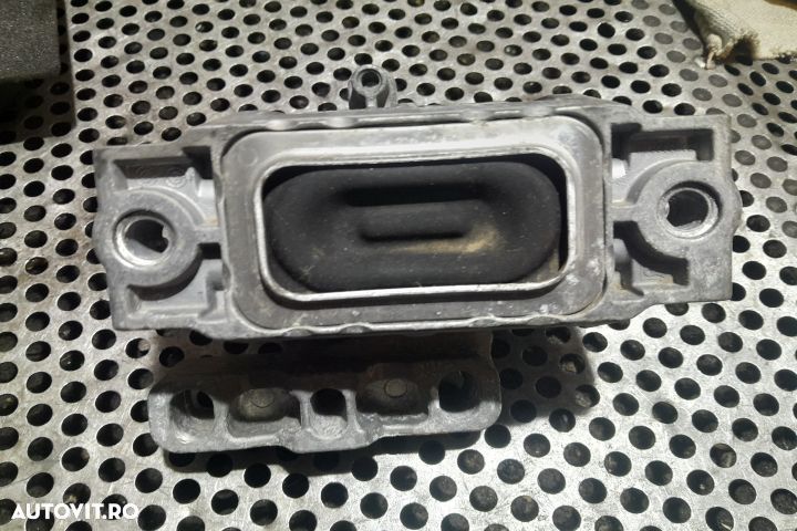 Suport motor stanga 1K0199262AT 1K0199262AT Volkswagen VW Golf 5 [200 - 3