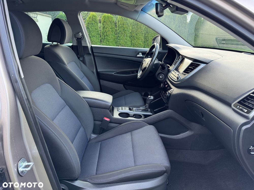 Hyundai Tucson 2.0 CRDi 4WD Automatik Style - 11