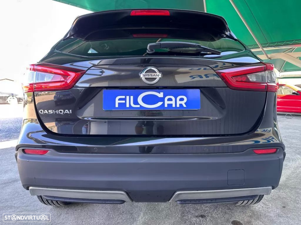 Nissan Qashqai 1.5 dCi N-Connecta J18 - 18