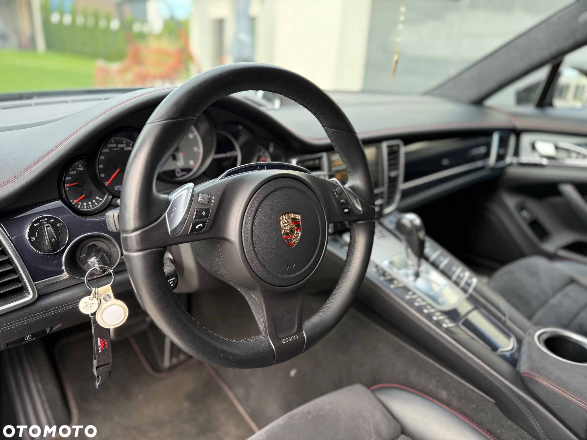 Porsche Panamera GTS - 16