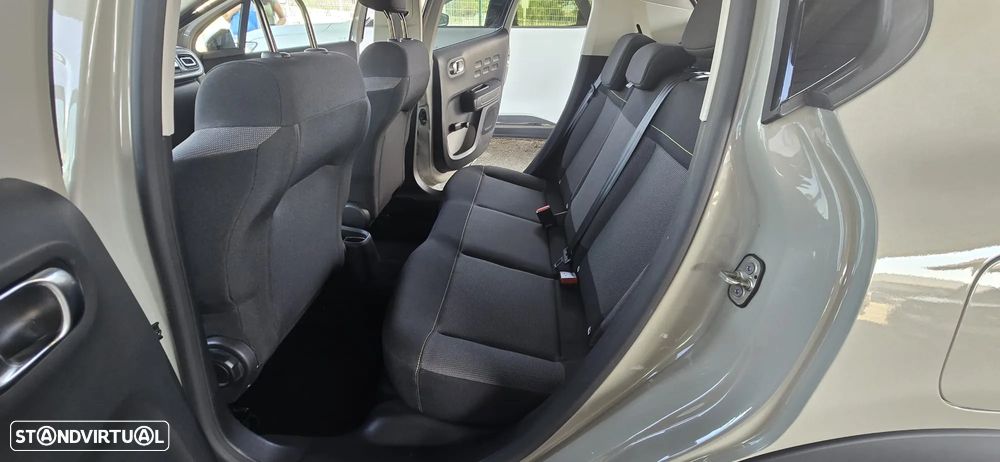 Citroën C3 1.2 PureTech Shine - 23