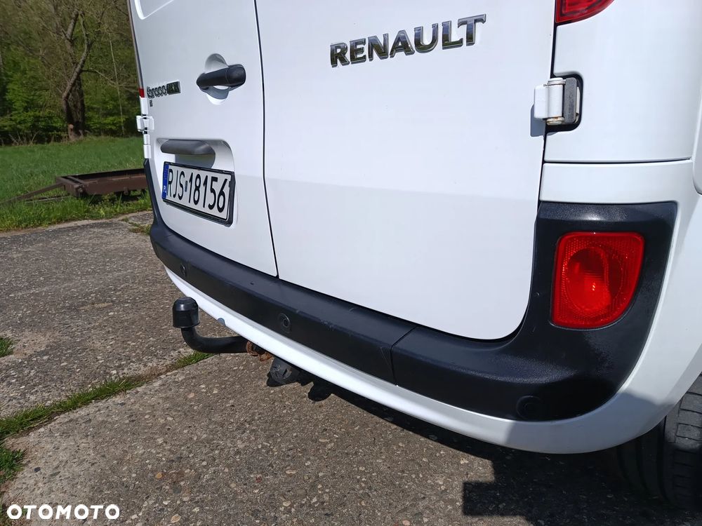 Renault Kangoo wersja MAXI LONG 1.5 diesel 110kM 2017 rok Bogate wyposażenie- WEBASTO, navigacja NISKI PRZEBIEG-142 tyś. SPRAWNY 100% ZAREJESTROWANY!! - 21