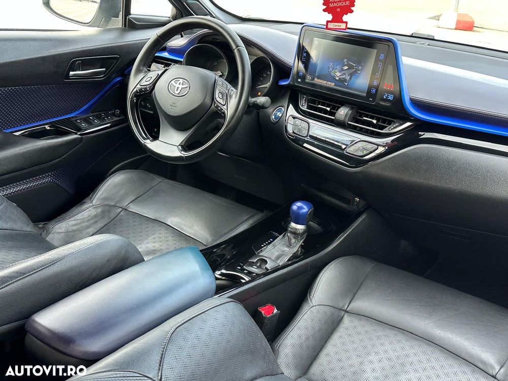 Toyota C-HR Style Selection - 9