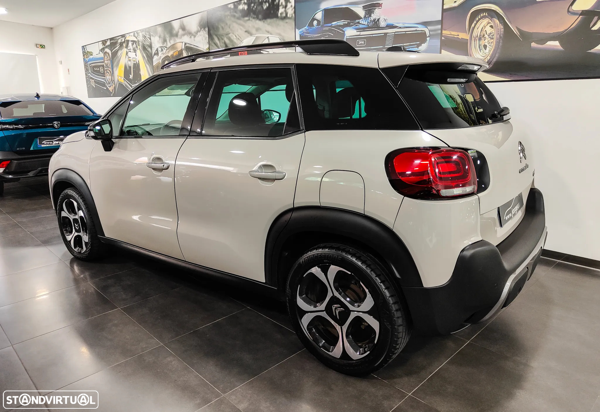Citroën C3 Aircross 1.2 PureTech Shine EAT6 - 4