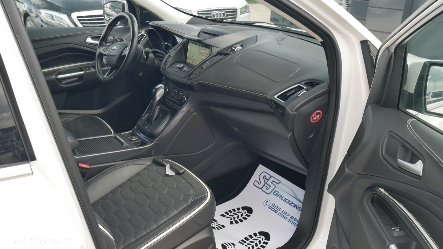 Ford Kuga - 13
