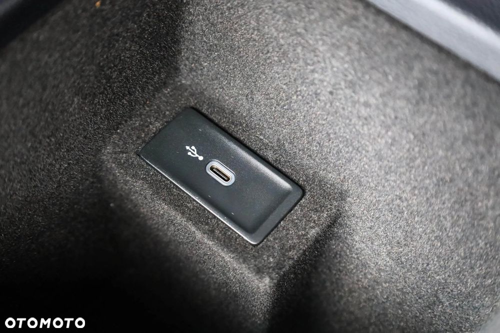 Volkswagen Passat 2.0 TSI Business DSG - 32
