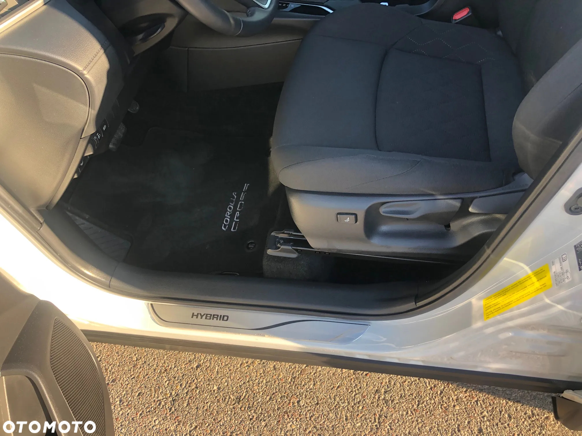 Toyota Corolla Cross 2.0 Hybrid Executive - 13