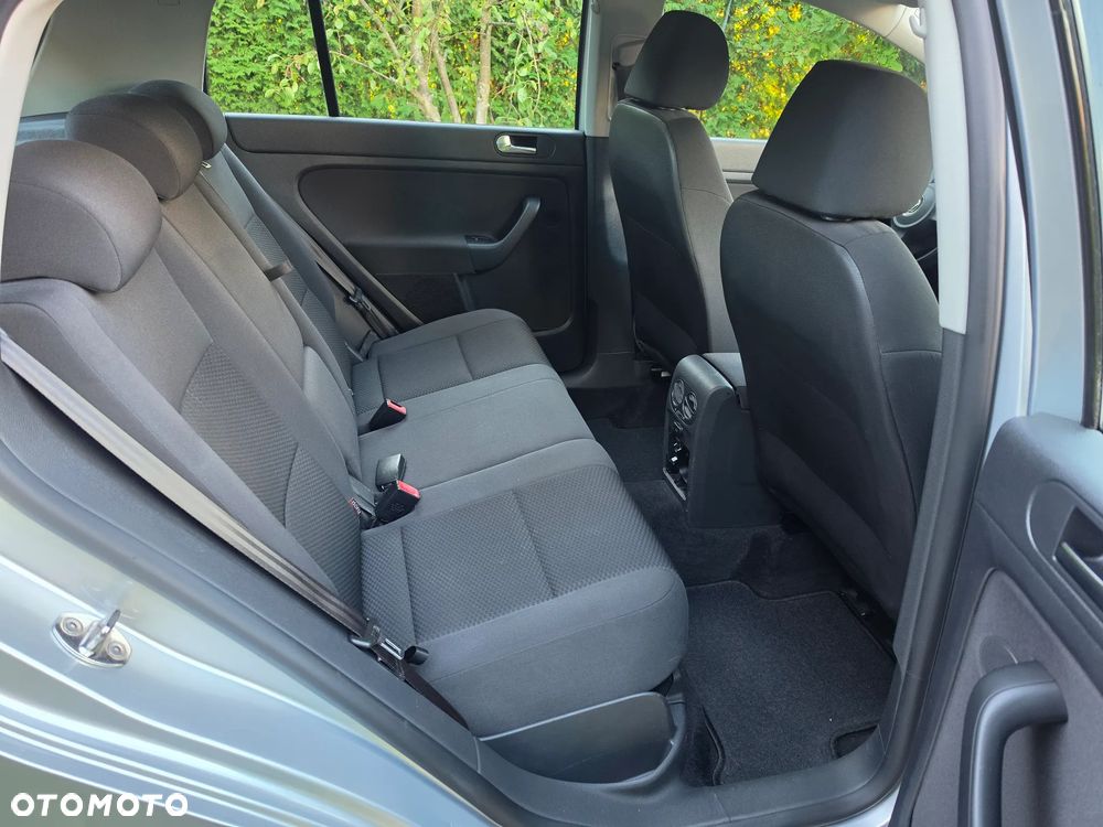 Volkswagen Golf Plus - 18