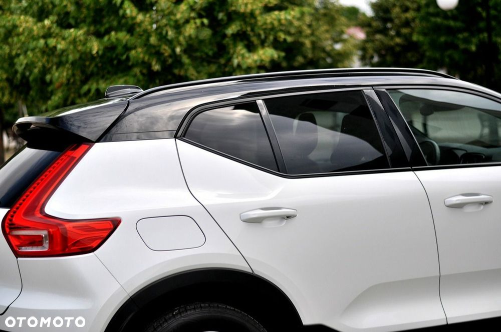 Volvo XC 40 - 32