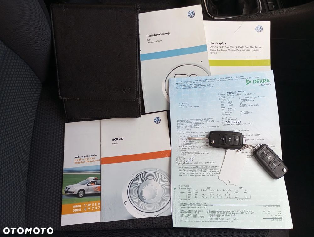 Volkswagen Golf - 25