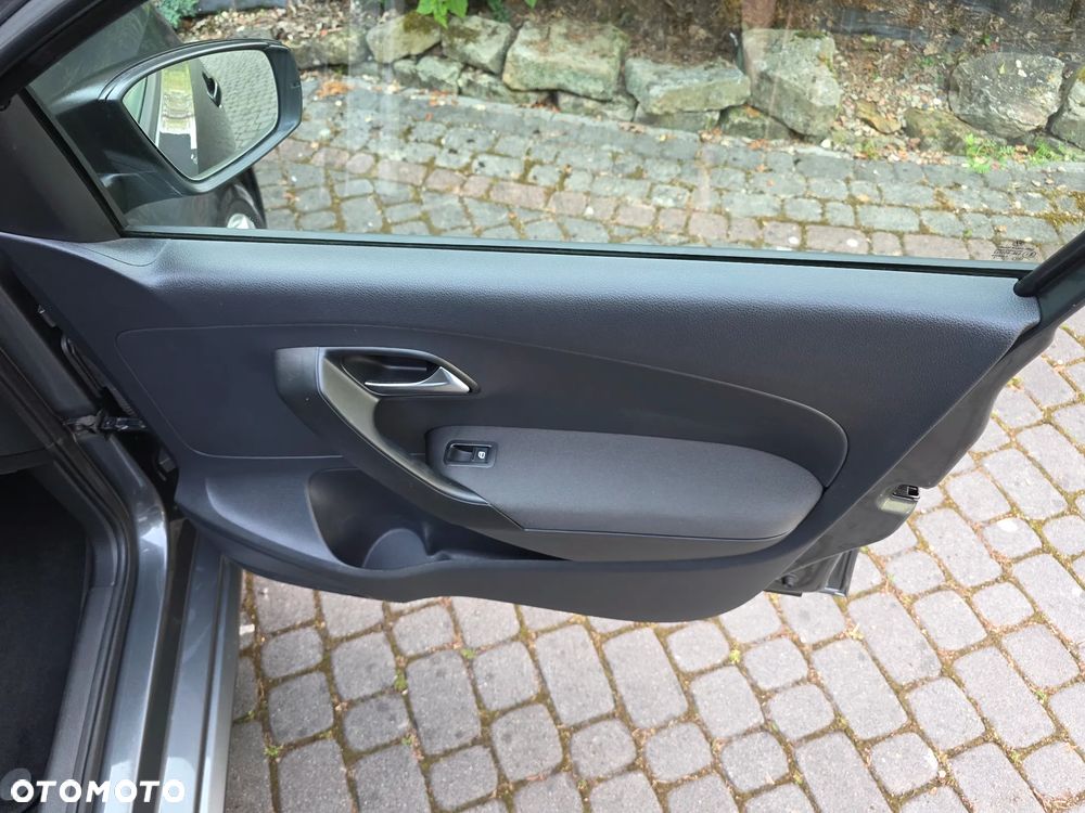 Volkswagen Polo 1.2 Comfortline - 20
