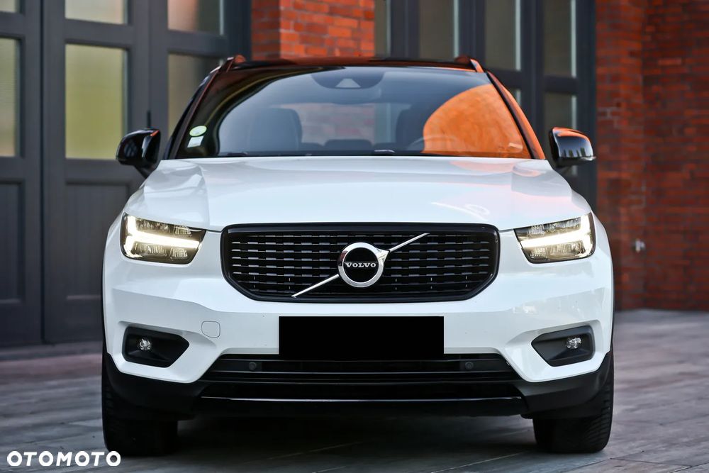 Volvo XC 40 D4 AWD Geartronic R-Design - 5