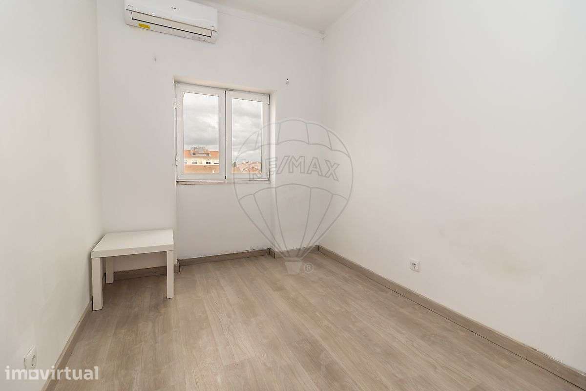 Apartamento T1 para venda - Grande imagem: 3/32