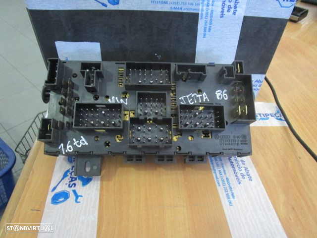 Caixa Fusiveis 171941813D VW JETTA 1986 1.6TD - 2