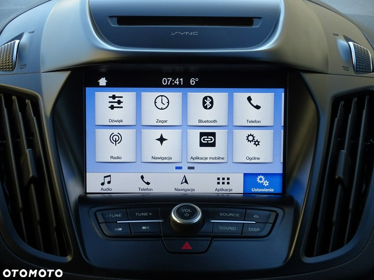 Ford Kuga - 24