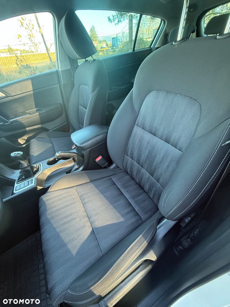 Kia Sportage 1.6 GDI L 2WD - 18