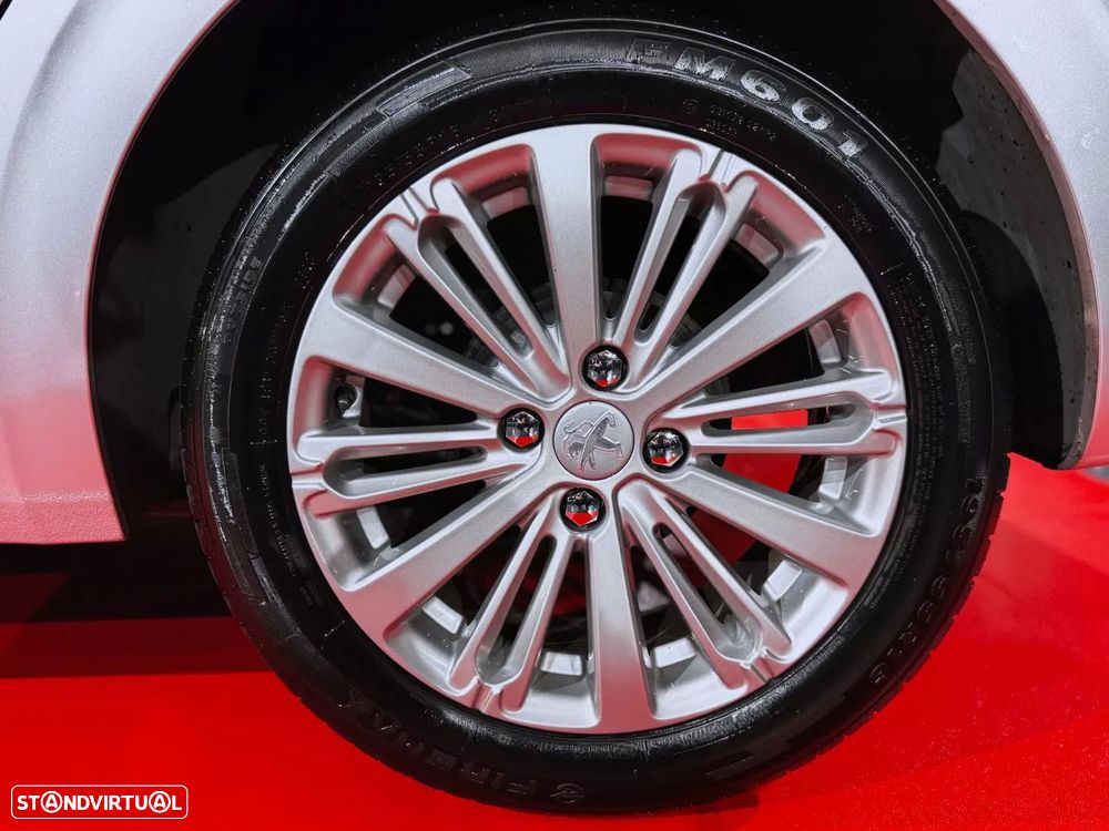 Peugeot 208 1.6 BlueHDi Style - 5