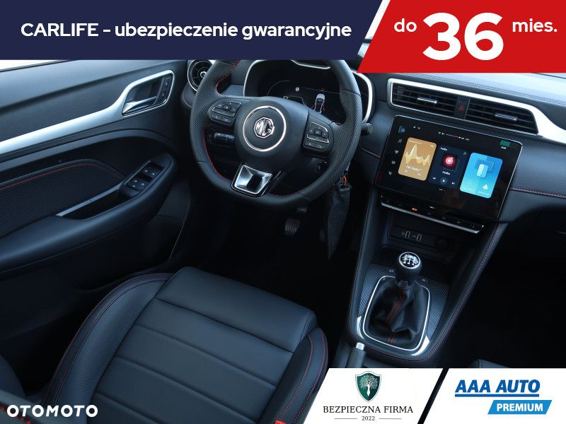 MG ZS - 8