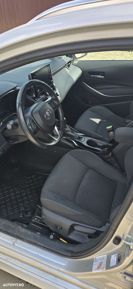 Toyota Corolla 1.8 HSD Dynamic - 8