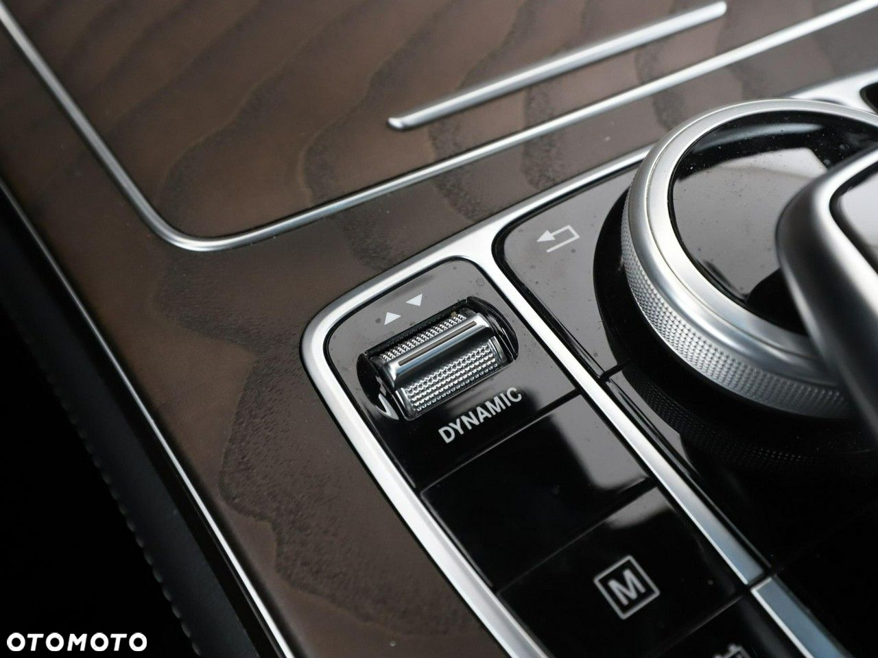 Mercedes-Benz GLC - 31