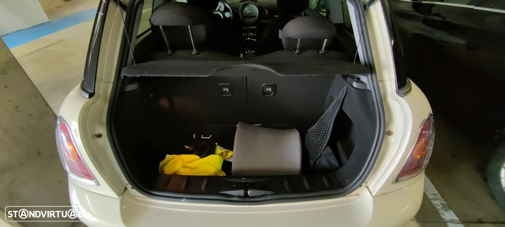 MINI 3 Portas Cooper D - 4